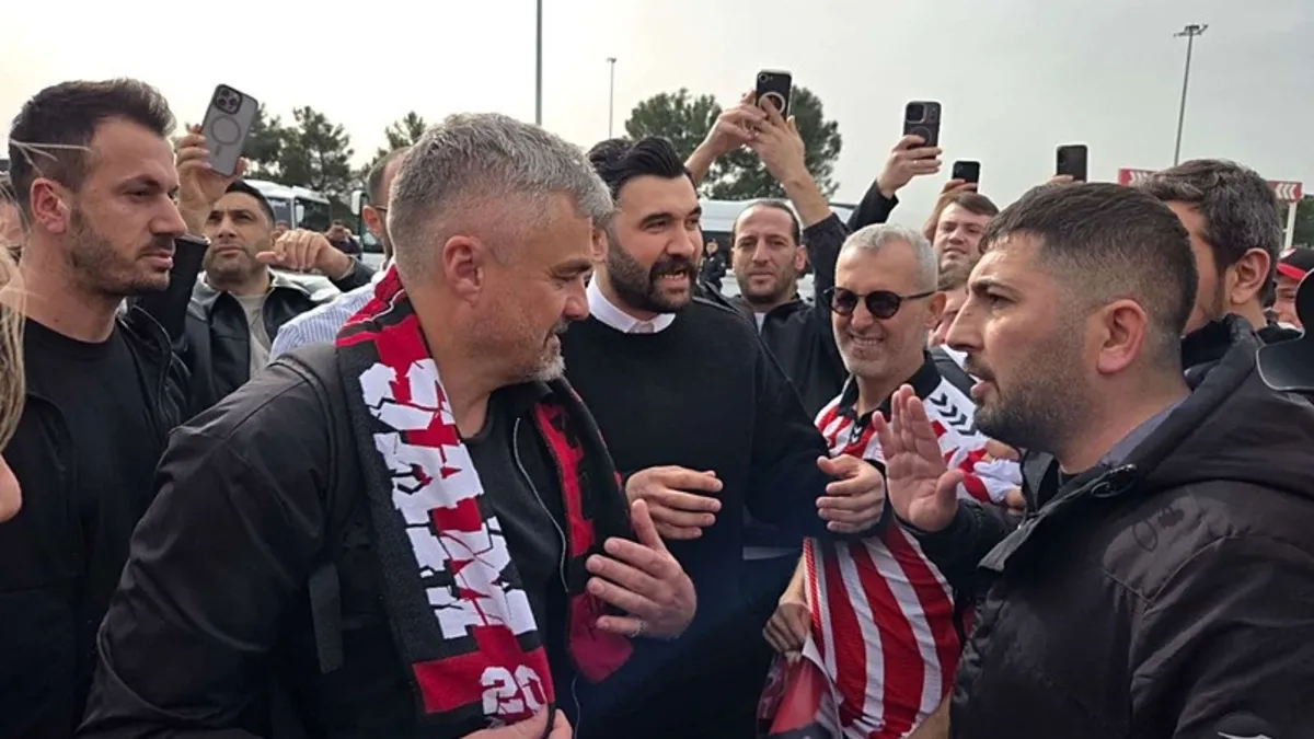 Samsunspor taraftarlarından Thomas Reis'e duygusal veda!