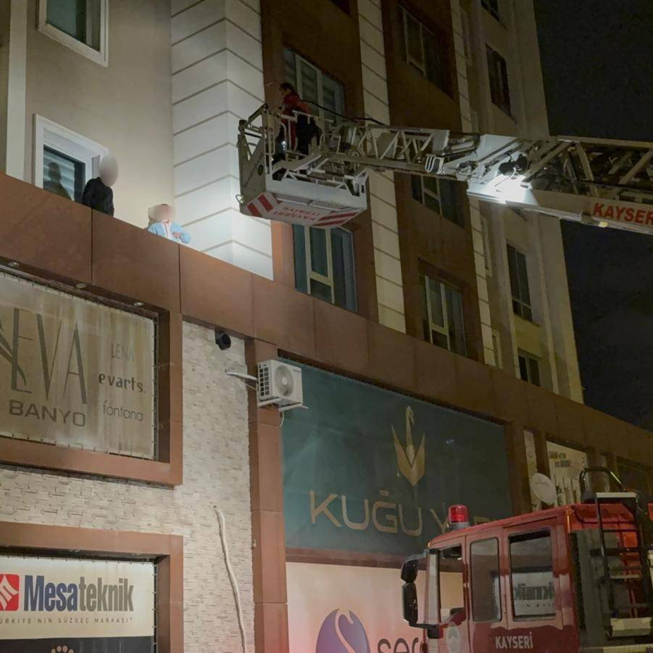 Parmak izi yüzünden çarşafla indiler!