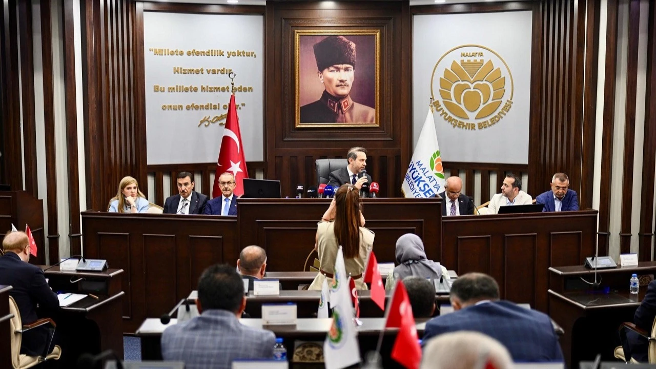 Karadeniz gazının 2028'de 16 milyon haneye ulaşması bekleniyor