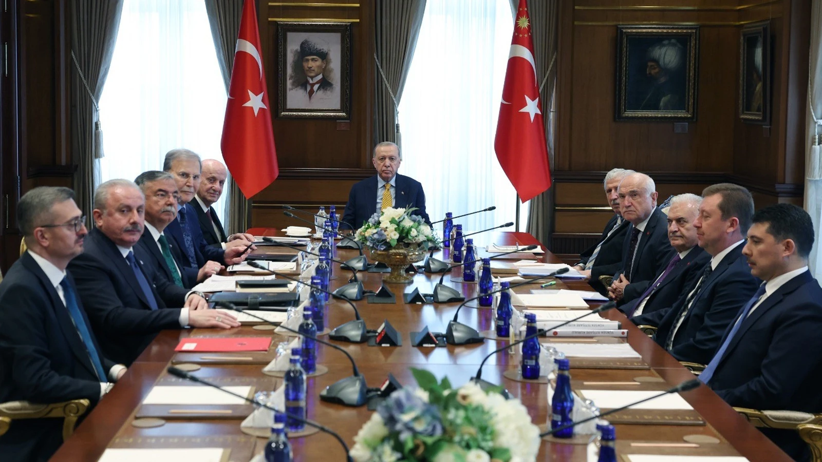 Cumhurbaşkanlığı YİK Erdoğan başkanlığında toplandı
