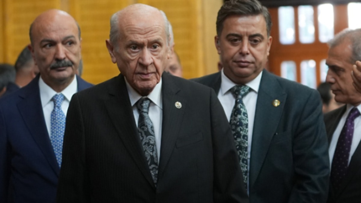 Bahçeli 'Üç arkadaşımla giderim' demişti: İlk aday AKP'den çıktı