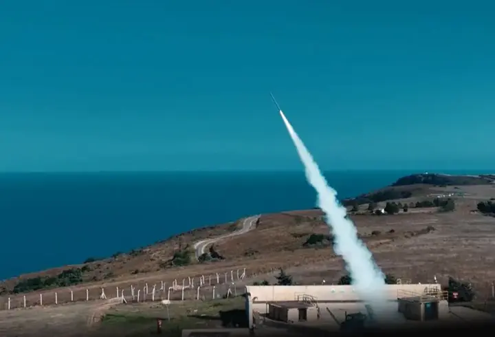 Hedefe tam isabet! ROKETSAN'dan TRLG-122 füzesi denemesi