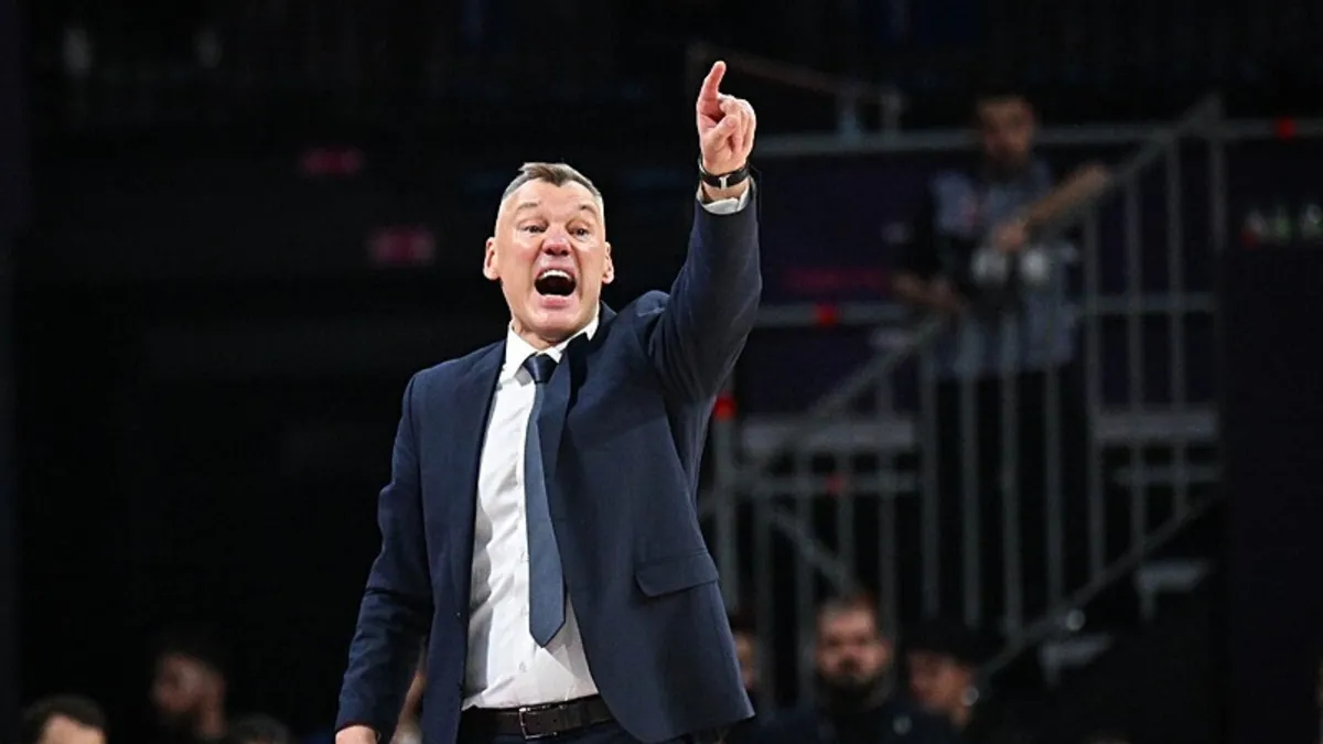 Fenerbahçe Beko Başantrenörü Sarunas Jasikevicius Dubai'de mahsur kaldı!