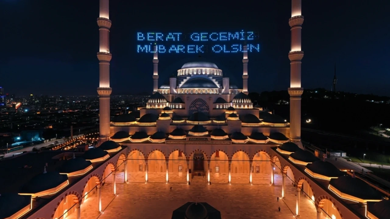 Berat Kandili mesajları... En güzel, resimli, anlamlı, kısa-uzun kandil mesajları