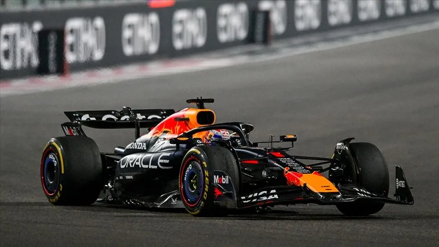 Formula 1'de son durak Abu Dabi Grand Prix'sinde pole pozisyonu Verstappen'in