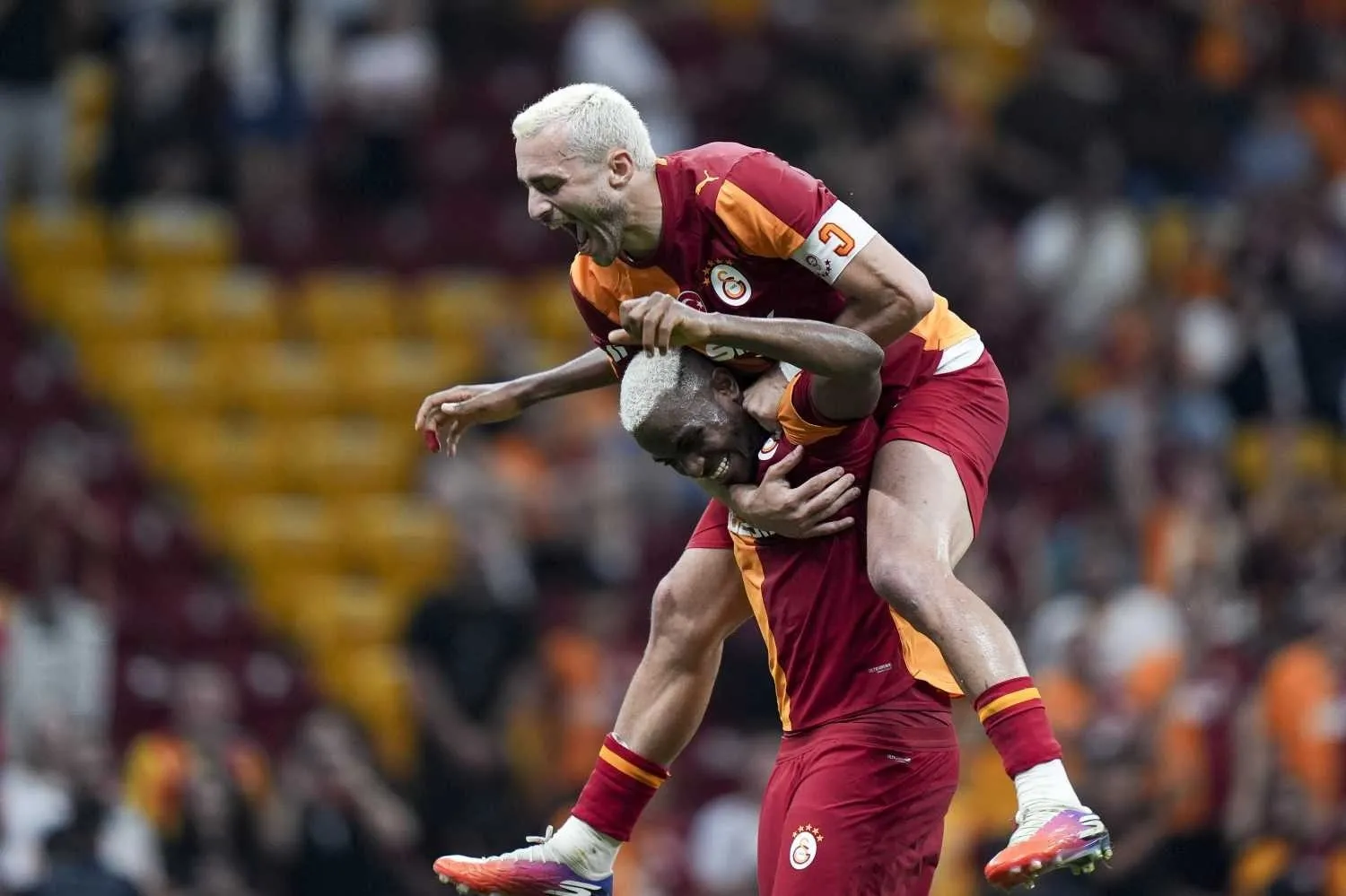 Galatasaray'a Derbi Şoku! Fenerbahçe Maçında Oynamayabilir