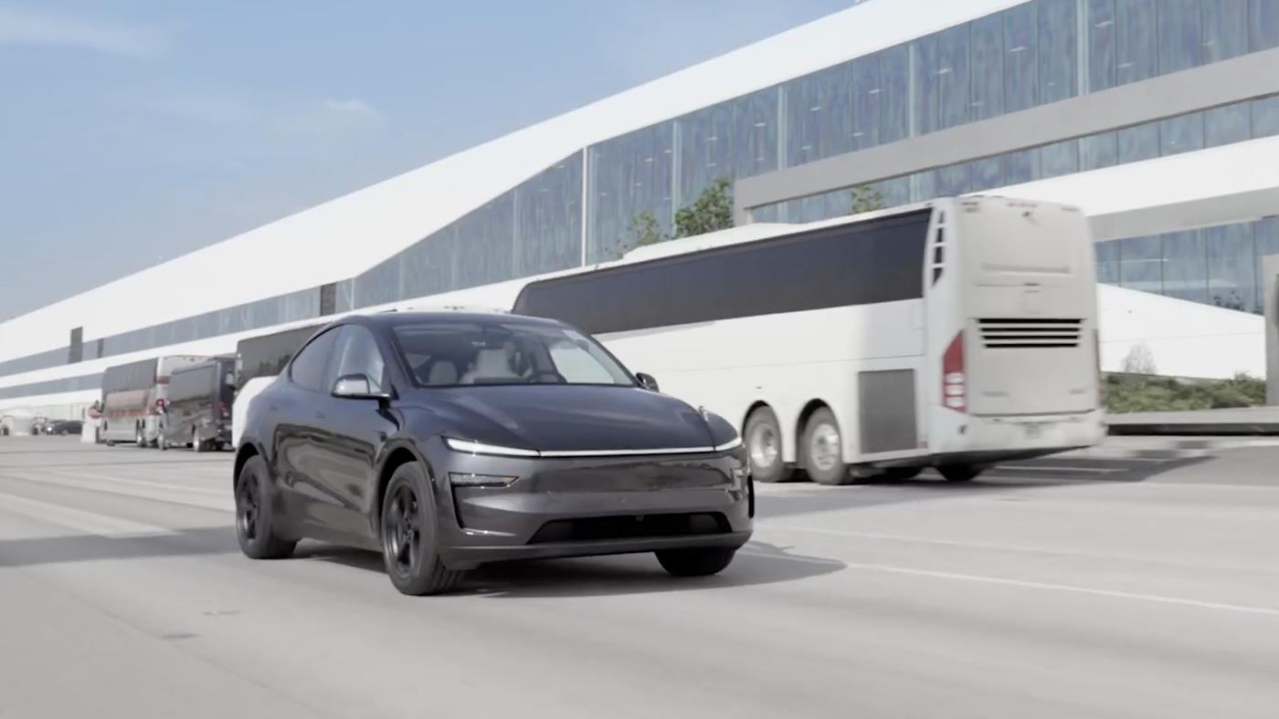 Tesla FSD’nin Avrupa’daki tam onayı 2027’ye kadar gecikebilir