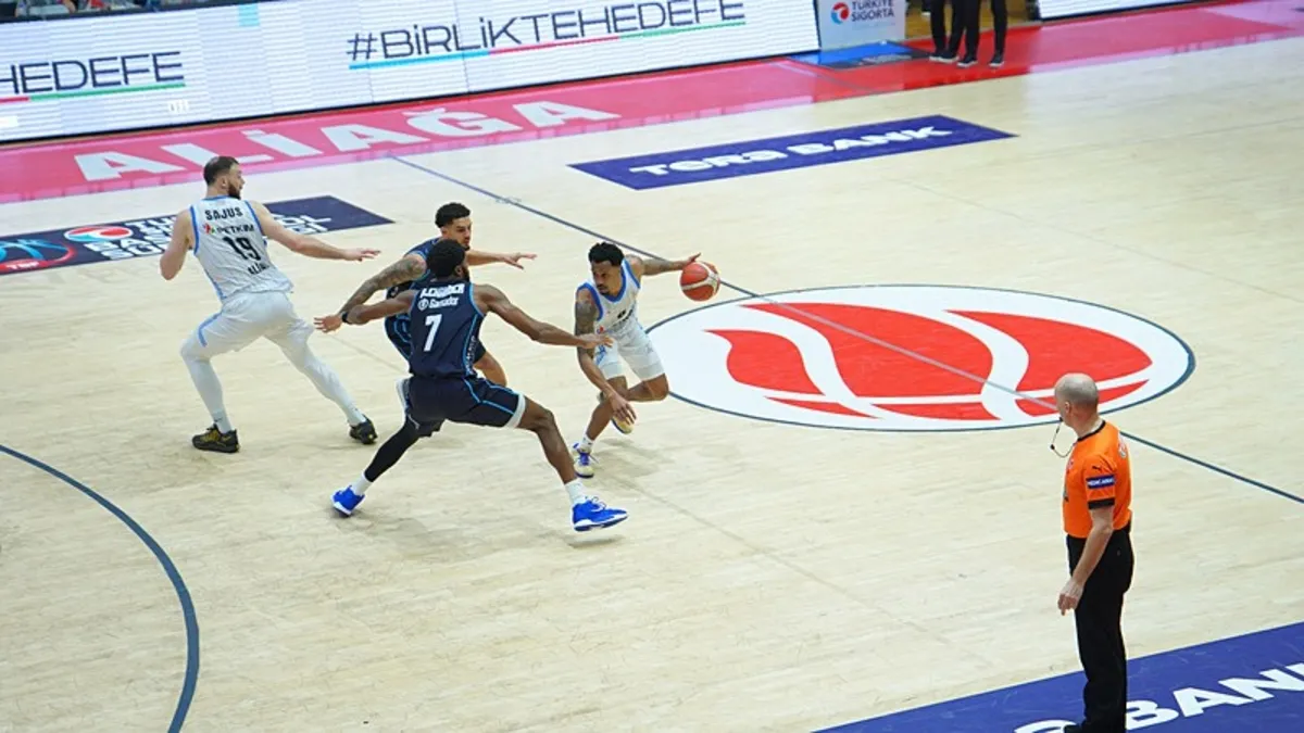 Aliağa Petkimspor sahasında galip!