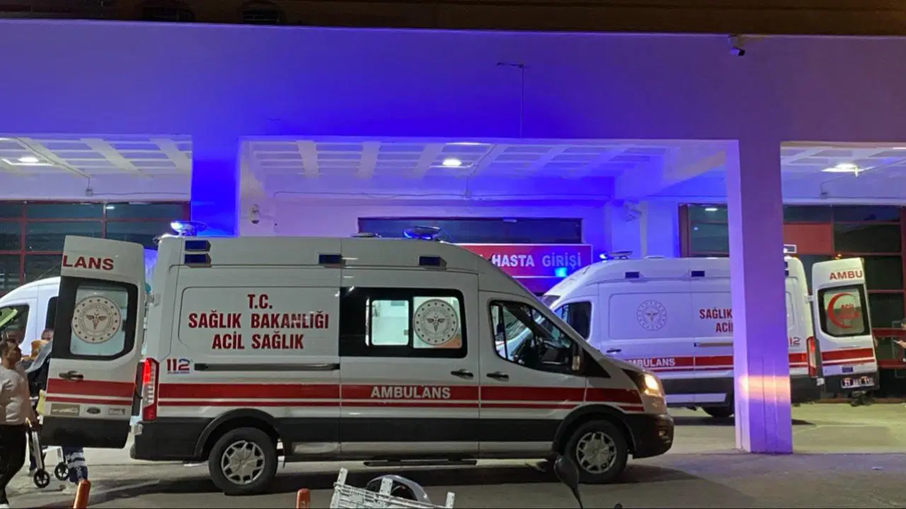 Çoğu Öğrenci 22 Kişi Hastanelik Oldu! Gıda Zehirlenmesi Şüphesiyle Acile Başvurdular...