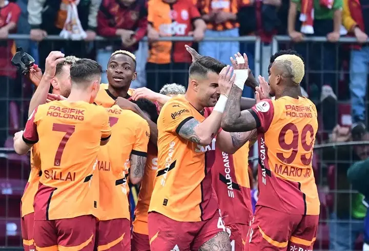 Galatasaray 4-1 Sivasspor Maç Özeti | Lider, evinde rahat kazandı