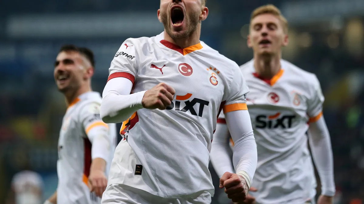 TRANSFER HABERİ: Galatasarayın yıldızına Ada'dan kanca! Resmi teklif...