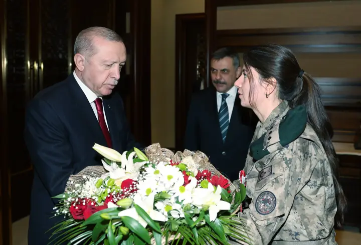 Cumhurbaşkanı Erdoğan, Bakan Çiftçi ve polisleri kabul etti