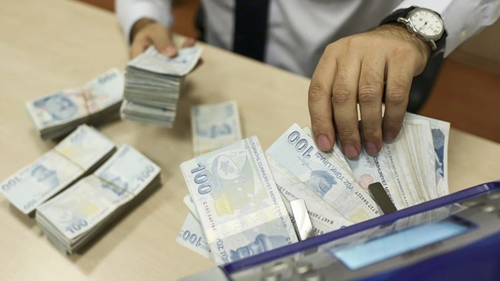 Bakan Göktaş duyurdu: Ödemeler hesaplara yatırılıyor