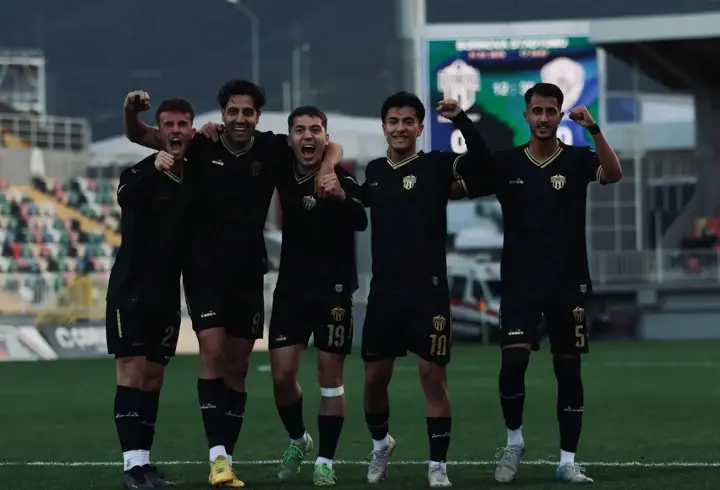 Bornova seriye bağladı, Çoruhlu FK'nın hasreti bitti