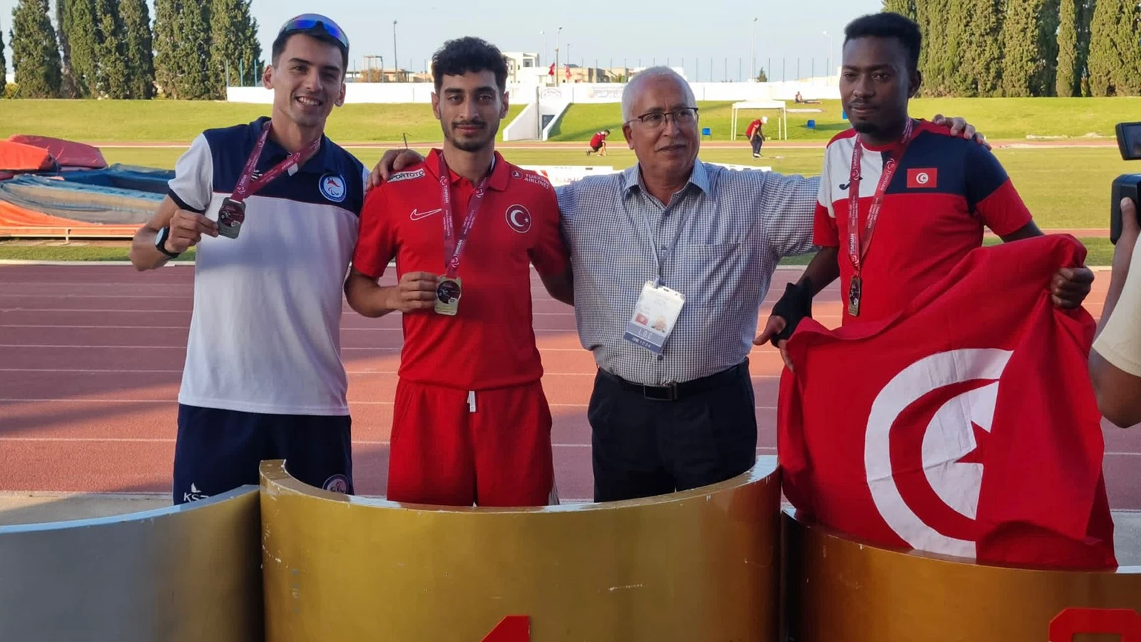 Milli para atlet Mehmet Emin Eğilmez'den Tunus'ta altın madalya