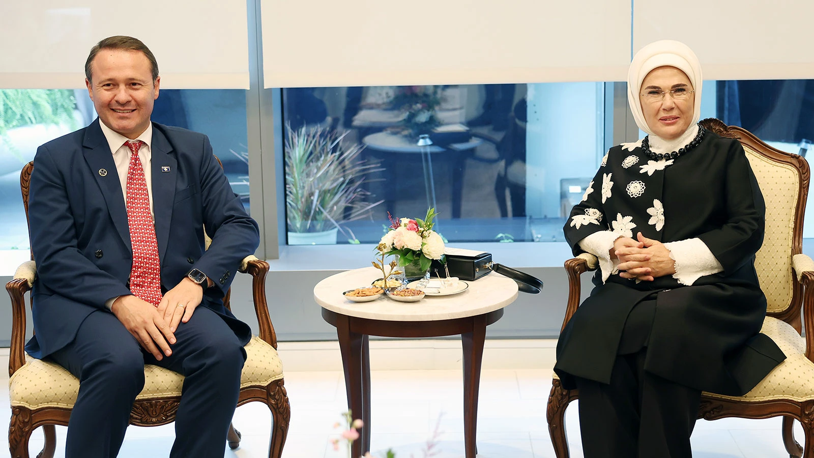 Emine Erdoğan, Kosova Cumhurbaşkanı'nın eşi Sadriu ile görüştü