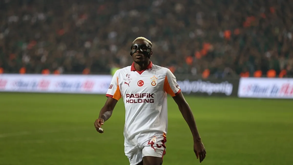 Osimhen o yıldızın Galatasaray'a transferi için bizzat referans oldu!