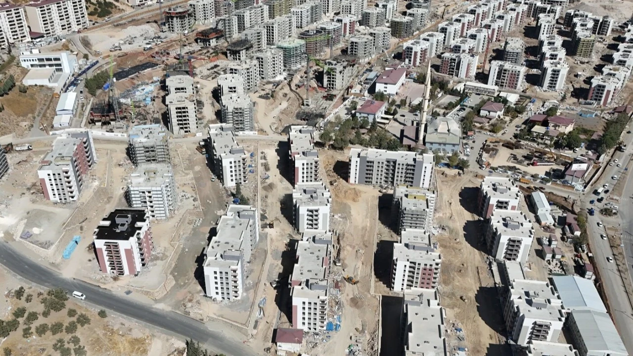 Deprem konutları hızla yükseliyor: Kahramanmaraş'ta hedef yıl sonu teslim