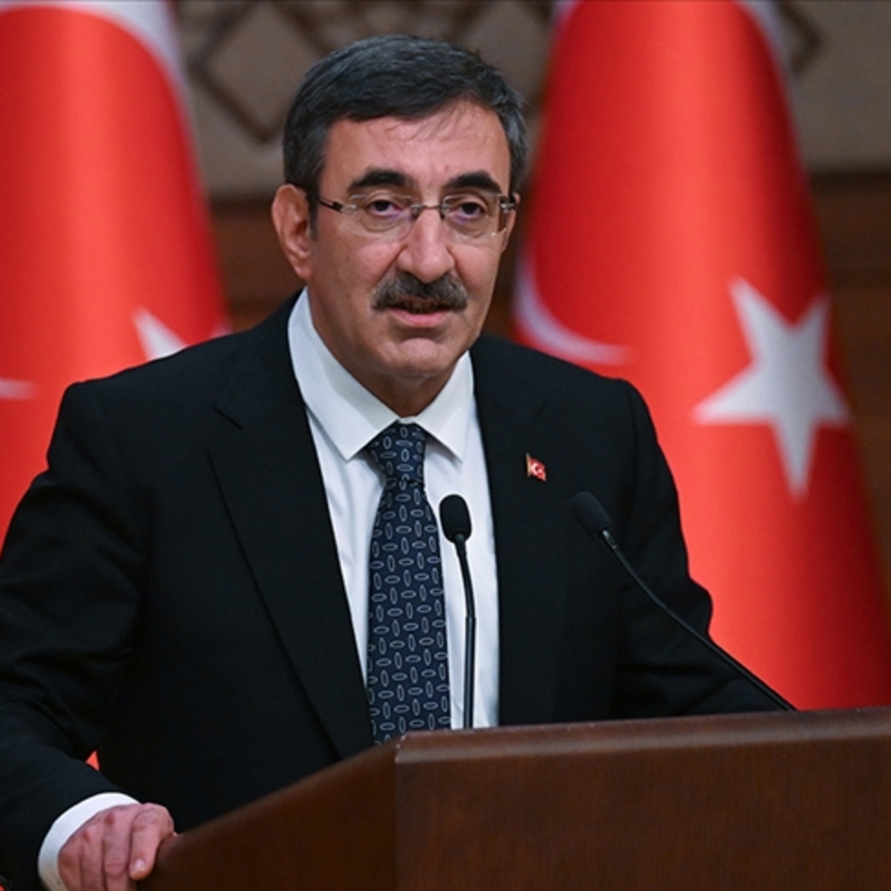 Cumhurbaşkanı Yardımcısı Yılmaz, Kurtulmuş'u tebrik etti