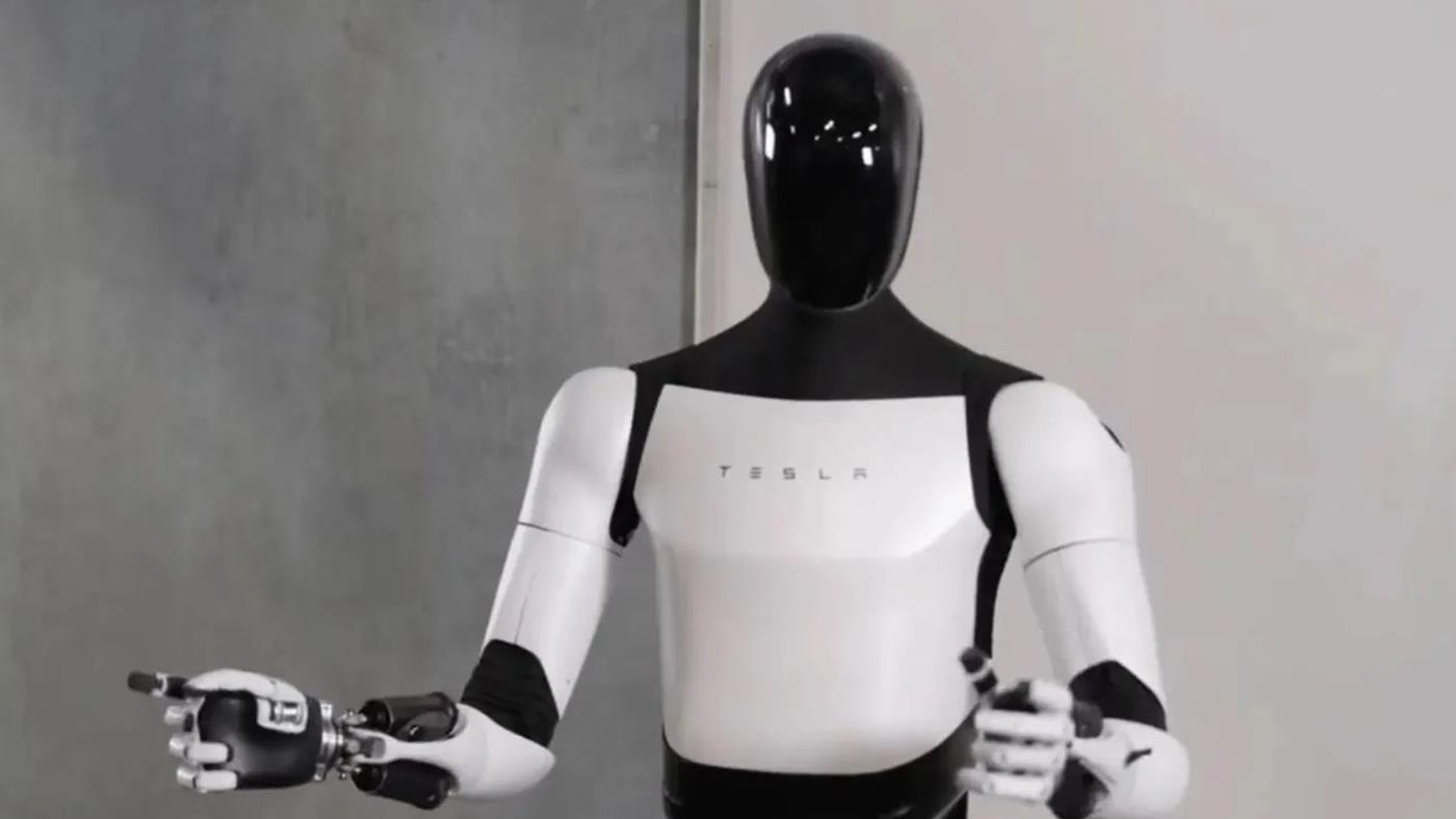 Tesla’nın insansı robotu Optimus’tan etkileyici dans videosu