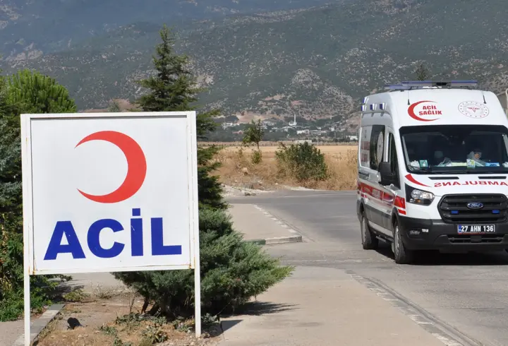 Gaziantep’te otomobil ile motosiklet çarpıştı:1 yaralı