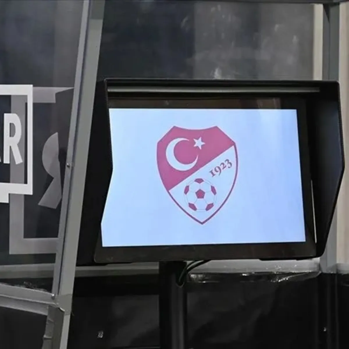 Galatasaray-Göztepe maçının VAR'ı Pawel Malec oldu
