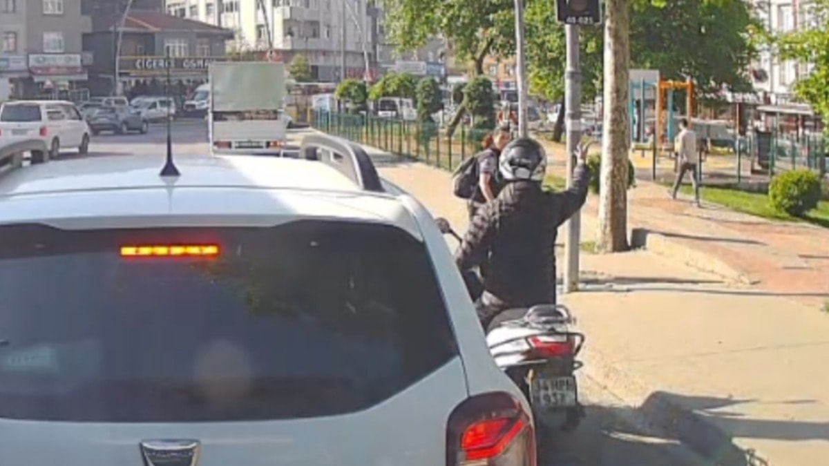 Kırmızı ışıkta geçmeye çalıştı, öğrenciye çarptı