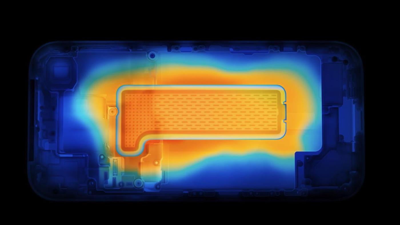 iPhone 17 Pro Max'e su soğutma sistemi takıldı: Performansı ne kadar etkiledi?