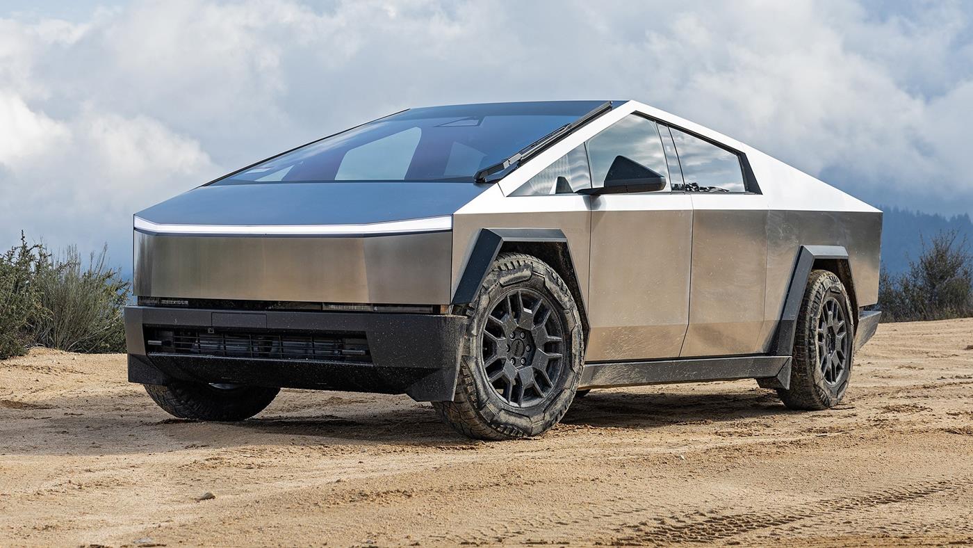 Tesla, Cybertruck'ın daha küçük bir versiyonunu üretebilir