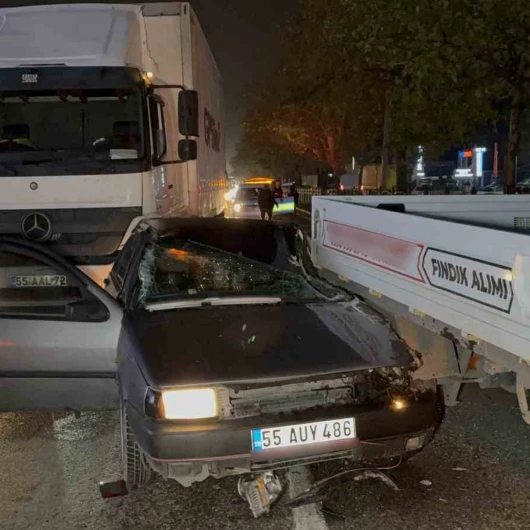 Samsun’da Dört Araçlı Zincirleme Kaza: Anne Ve Oğlu Yaralandı