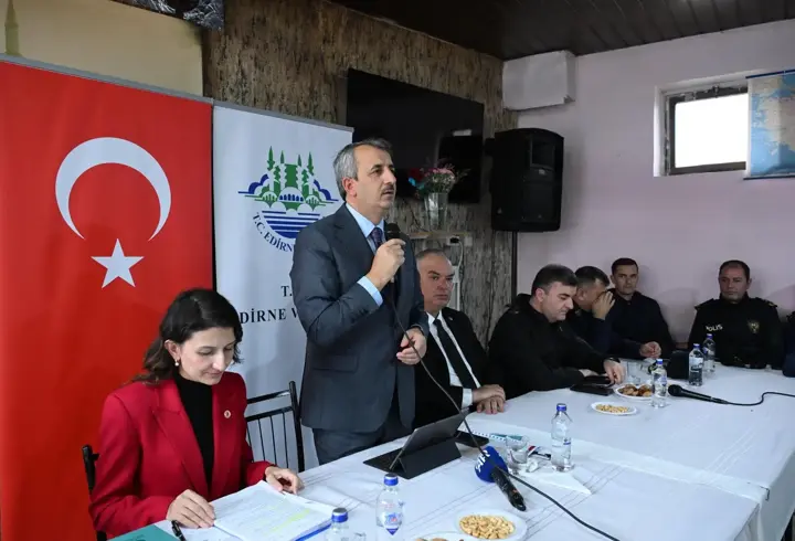 Edirne Valisi Sezer, Enez’de muhtarlar ve vatandaşlarla bir araya geldi