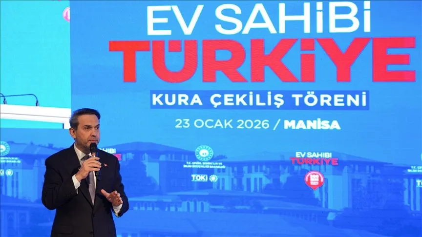 Bakan Bayraktar: Her vatandaşımızı ev sahibi yapana kadar çalışmaya devam edeceğiz