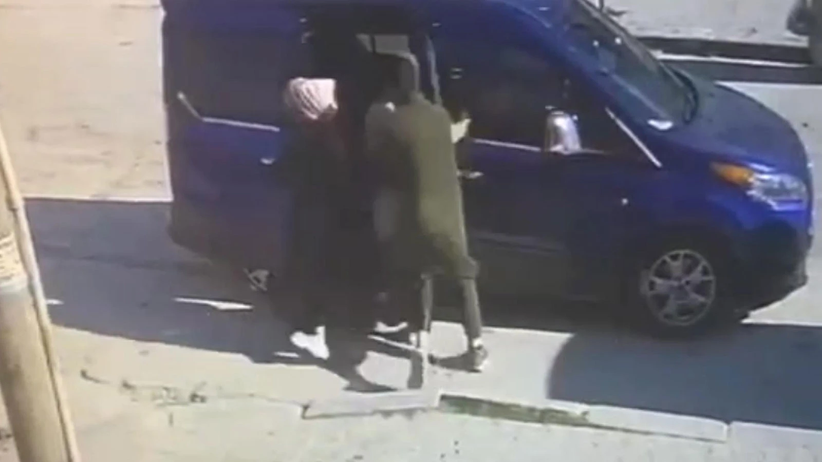 Ailesinin evlenmelerine onay vermediği Sevgi'yi kaçırdılar