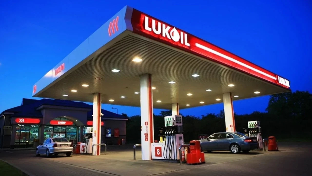 ABD’den Lukoil Kararı: Yaptırım Muafiyeti 2027’ye Uzatıldı