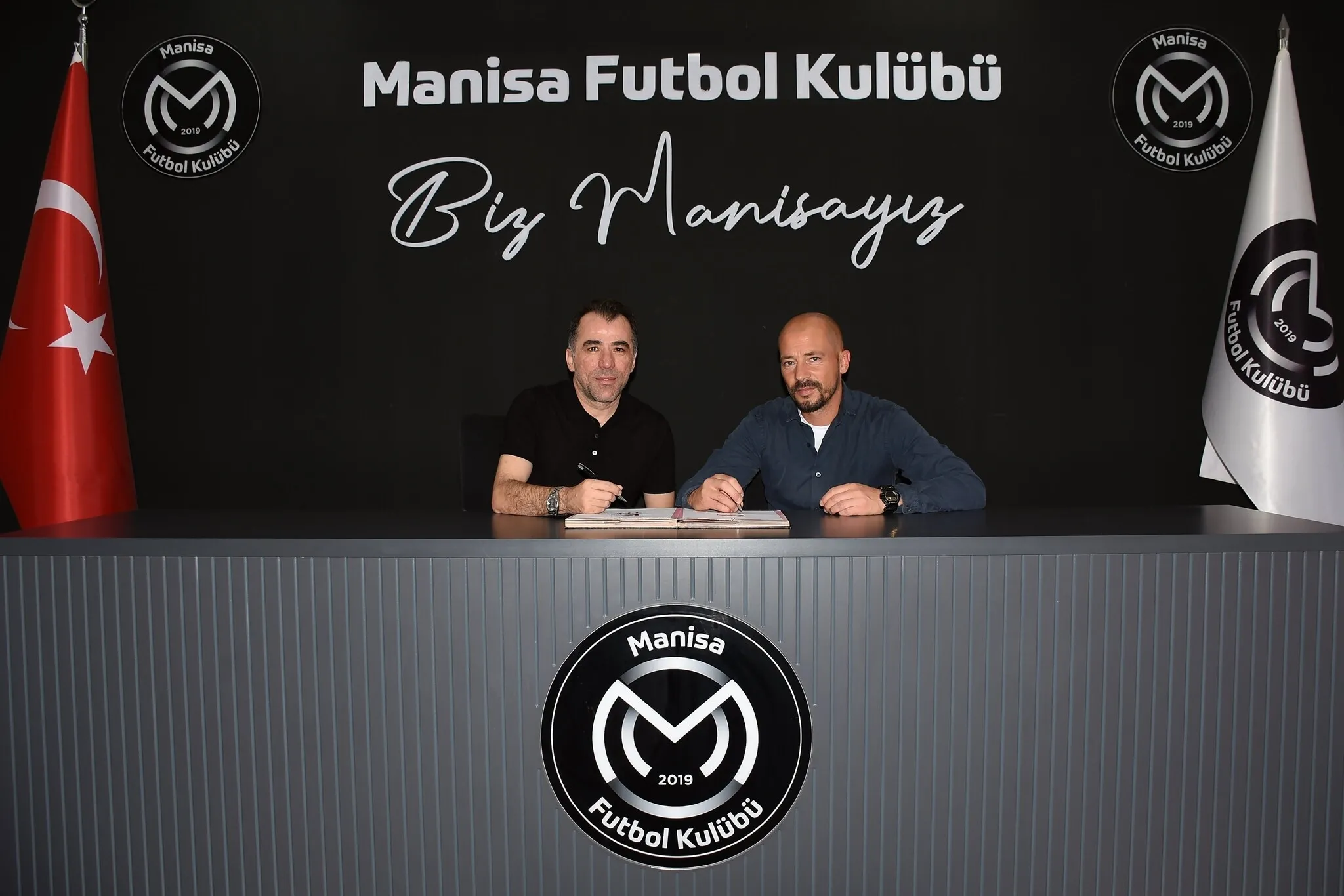 Manisa Fk, Teknik Direktör Maestro İle Anlaştı
