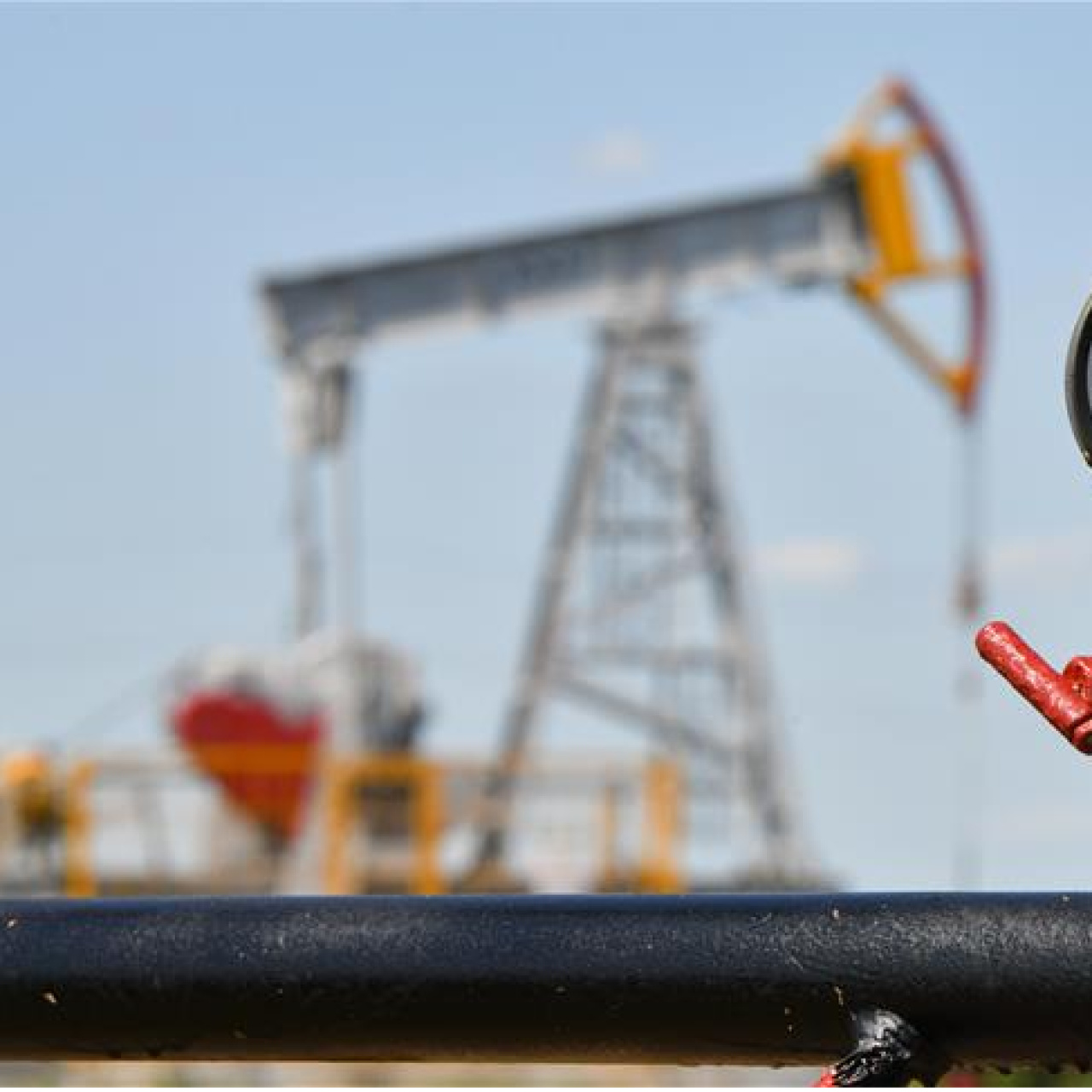 Brent petrol 100 doların altına düştü