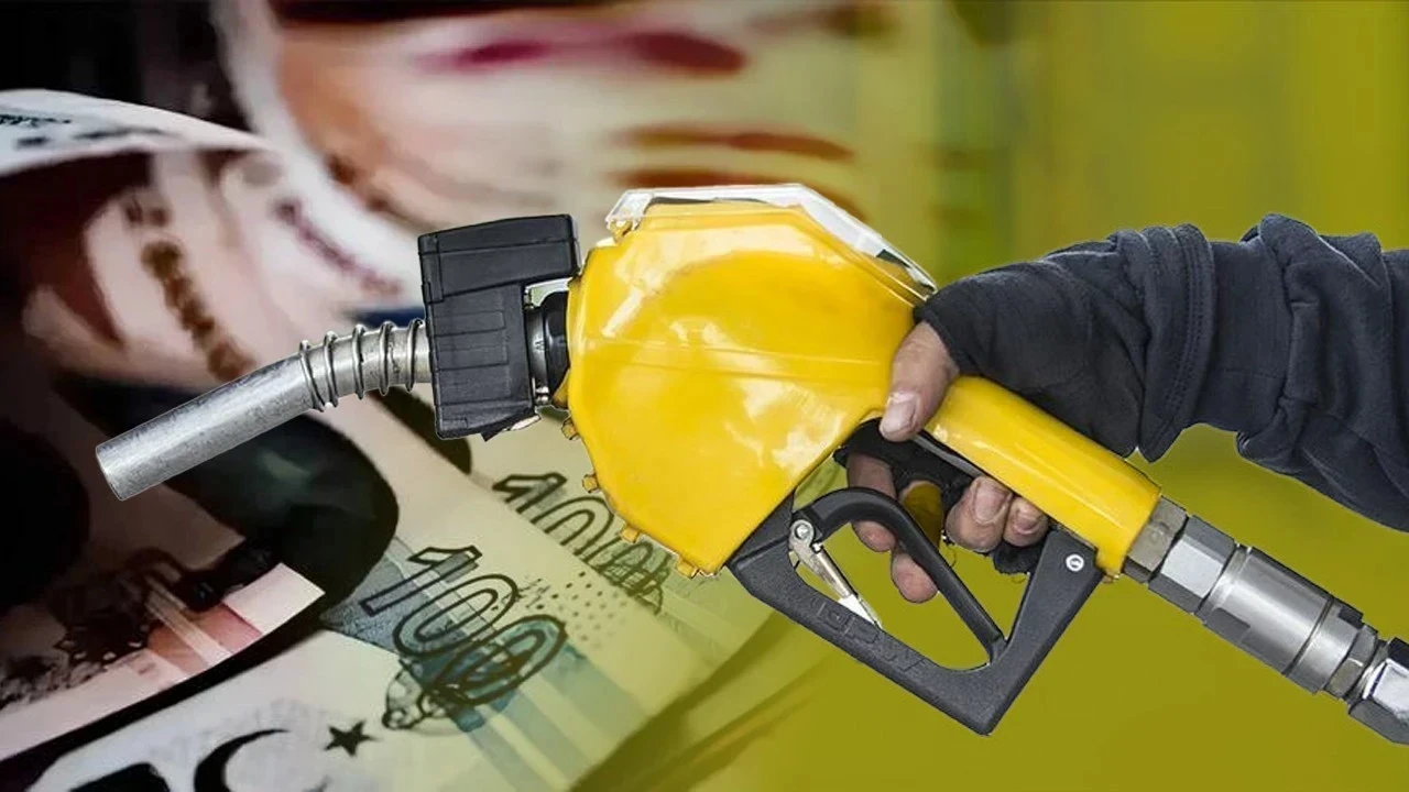 Tabela gece yarısı değişti: Benzine zam geldi
