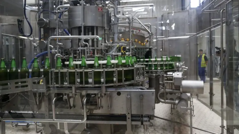 Heineken yaklaşık 6 bin kişiyi işten çıkaracak