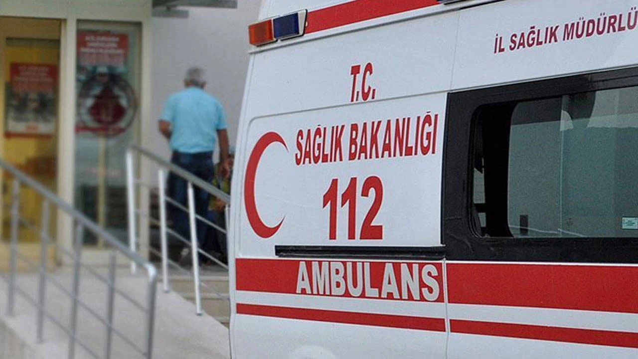 Ümraniye Sanayi Sitesinde Balkon Çöktü: 3 İşçi Yaralandı
