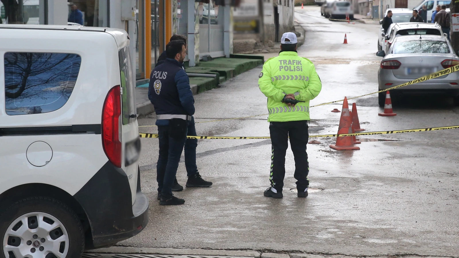 Yer: Kastamonu! Apartmanın içerisinde el bombası bulundu