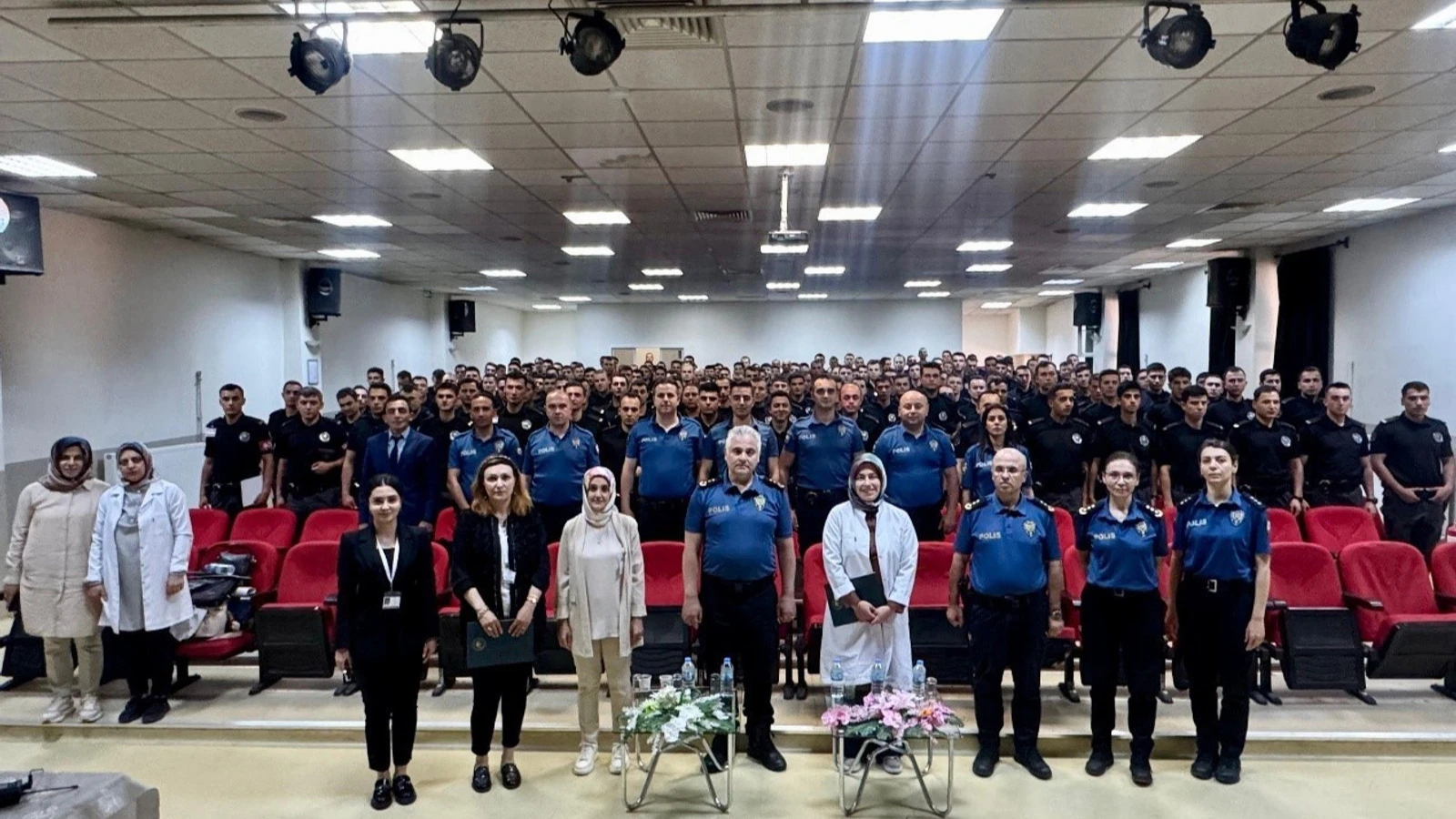 Polis Eğitim Merkezi Öğrencileri sağlık elçisi oldu