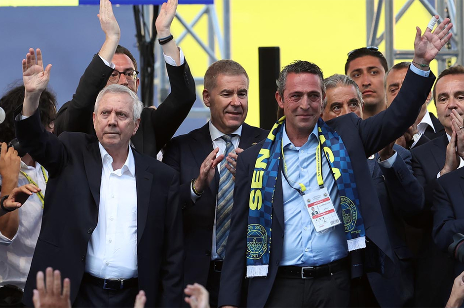SON DAKİKA | Fenerbahçe'den imza iddialarıyla ilgili açıklama