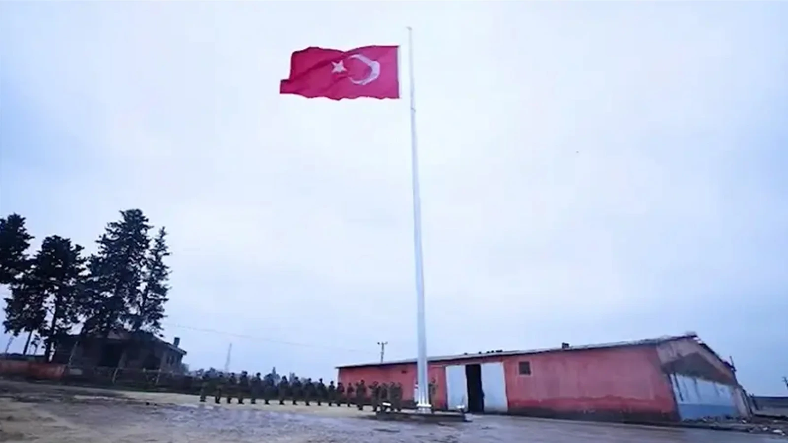 Bayrak indirme provokasyonu sonrası yeni önlem