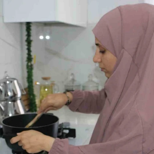 Koronavirüs Geçirdi Açlık Hissini Kaybetti: Hayatı Kabusa Dönen Kadın Sadece Ayran Ve Ekmek Yiyebiliyor