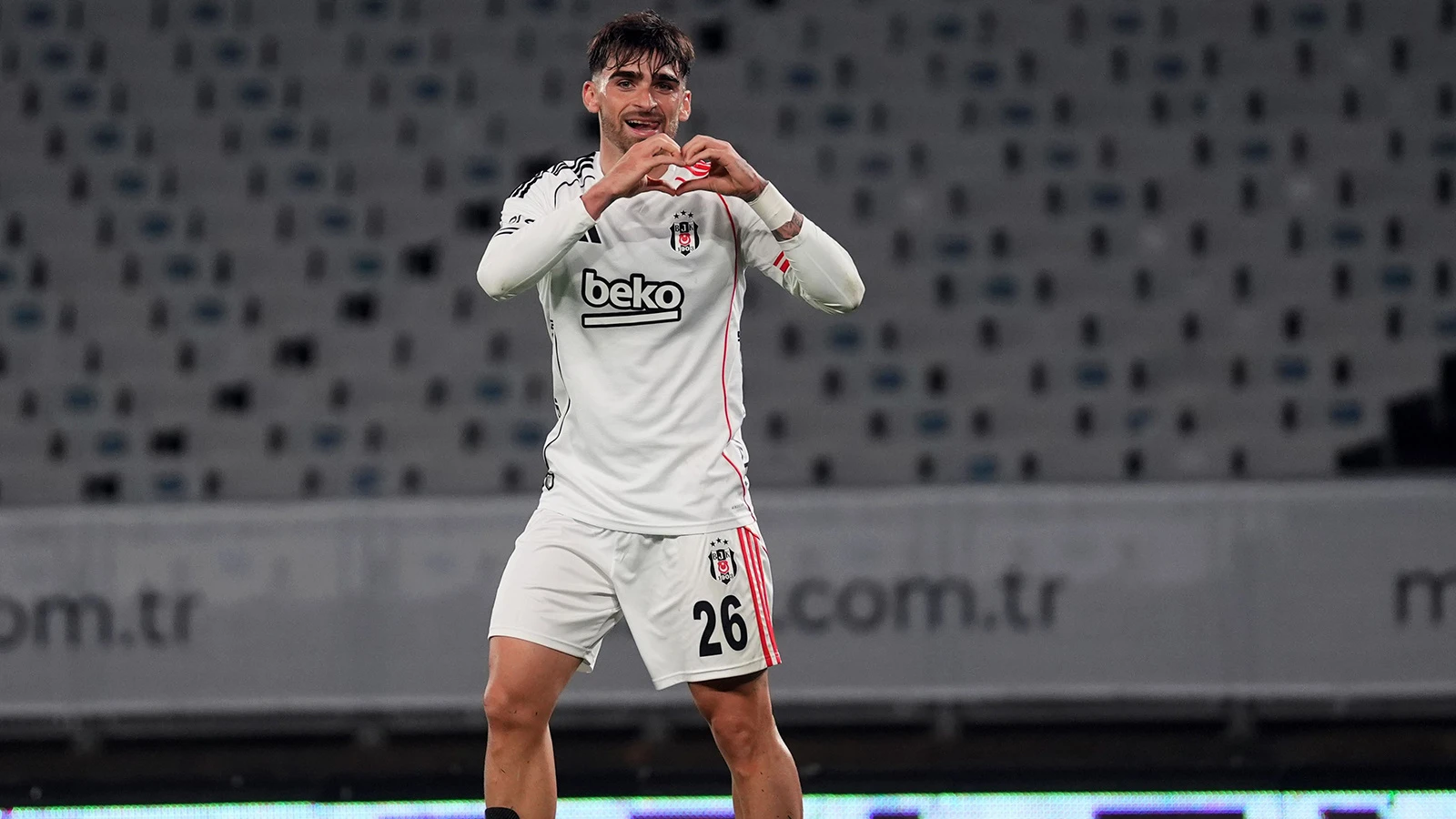 Beşiktaş, 3 puanı 2 golle aldı