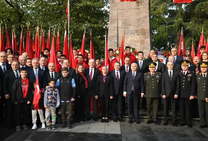 Büyük Önder Atatürk Trabzon'da törenle anıldı