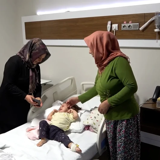 Kahramanmarş'ta Bir Yaşındaki Bebeğin Böbreğinden İki Santimetrelik Taş Çıktı