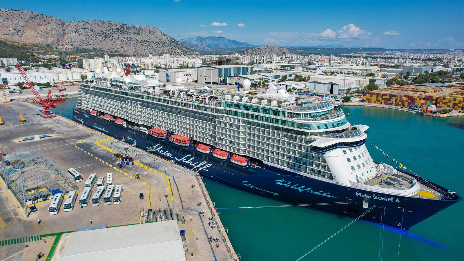 Kruvaziyer turizminde ilk! 3 ayda 72 gemiyle 101 bin 650 yolcu geldi