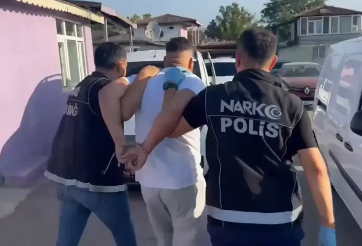Tekirdağ'da evinde uyuşturucu ele geçirilen zanlı tutuklandı 