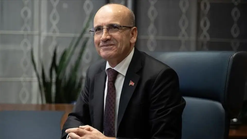 Bakan Şimşek: İhracat ve turizm cari dengeyi desteklemeye devam ediyor